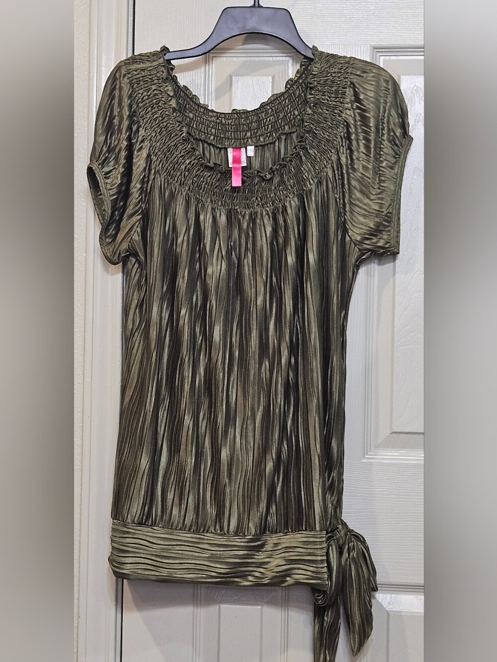 Vanity Olive Green Pleated Short Sleeve Tunic